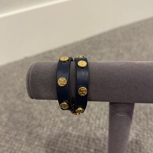 tory burch- miller leather double wrap bracelet navy and gold